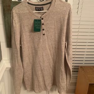Henley pullover